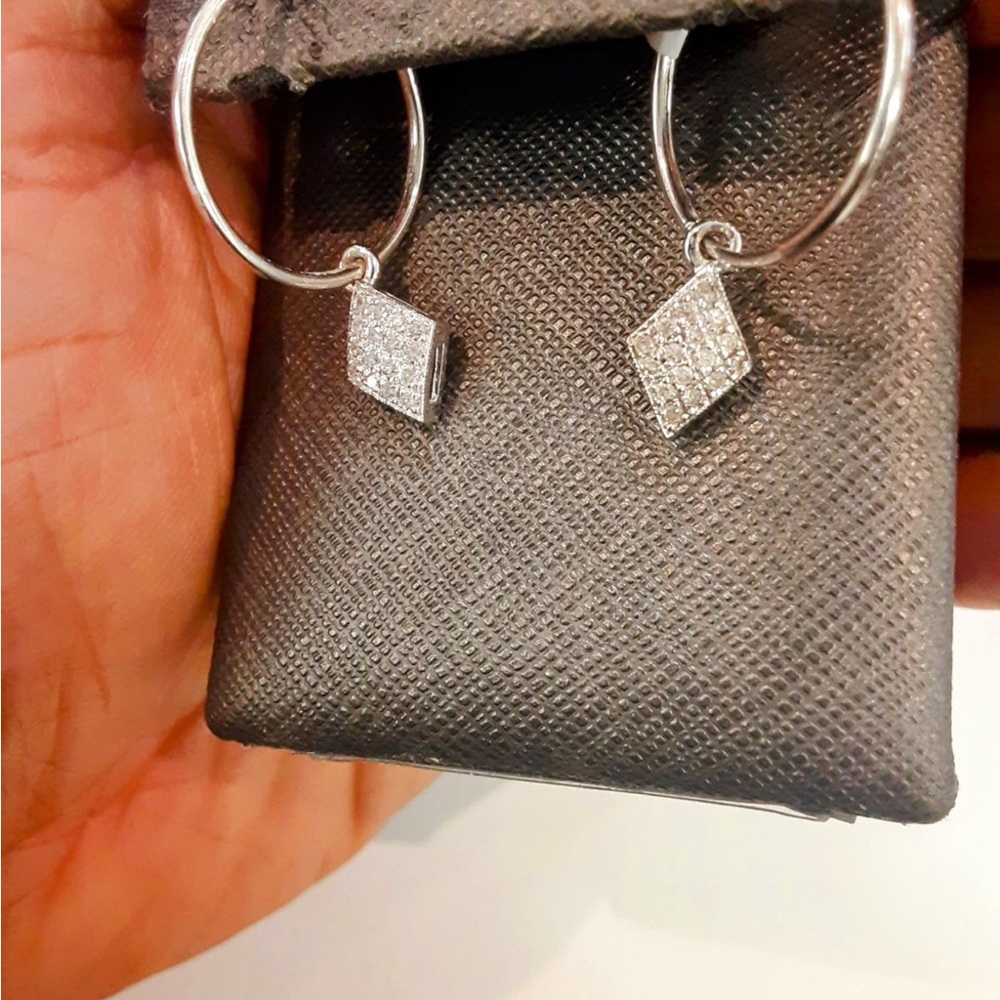 Diamond Hoops